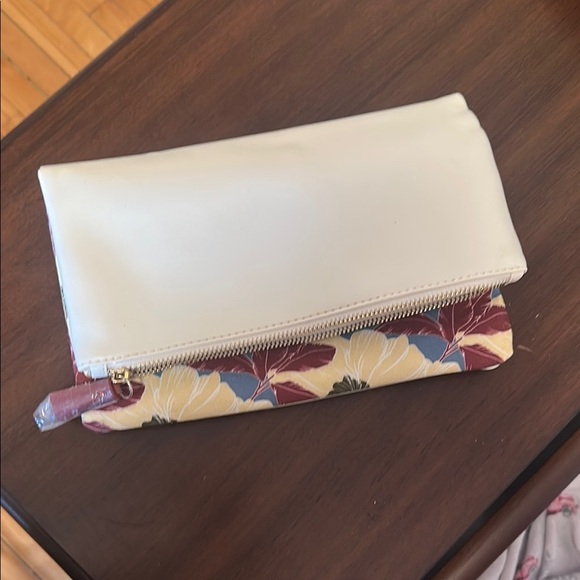 Rachel Pally Reversible Clutch
Rachel Pally NWT - Picture 2 of 4